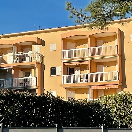 Apartment Newly Renovated Aircond-Wifi-Pool-Sea View-150M To Beaches- Saint Aygulf Buitenkant foto